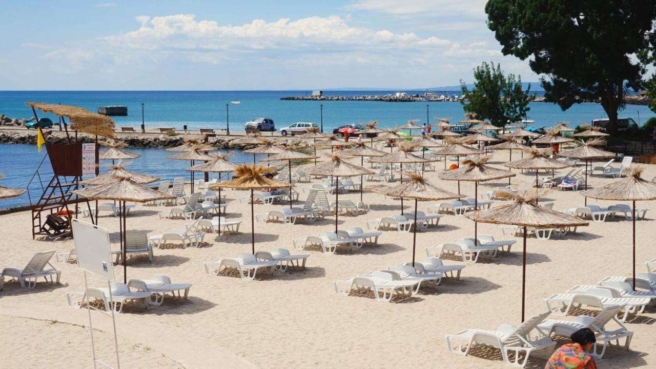 Каварна Хилс Апартаменти - Kavarna Hills Apartments Dış mekan fotoğraf