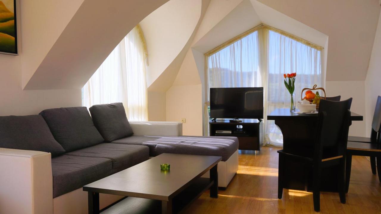 Каварна Хилс Апартаменти - Kavarna Hills Apartments Dış mekan fotoğraf