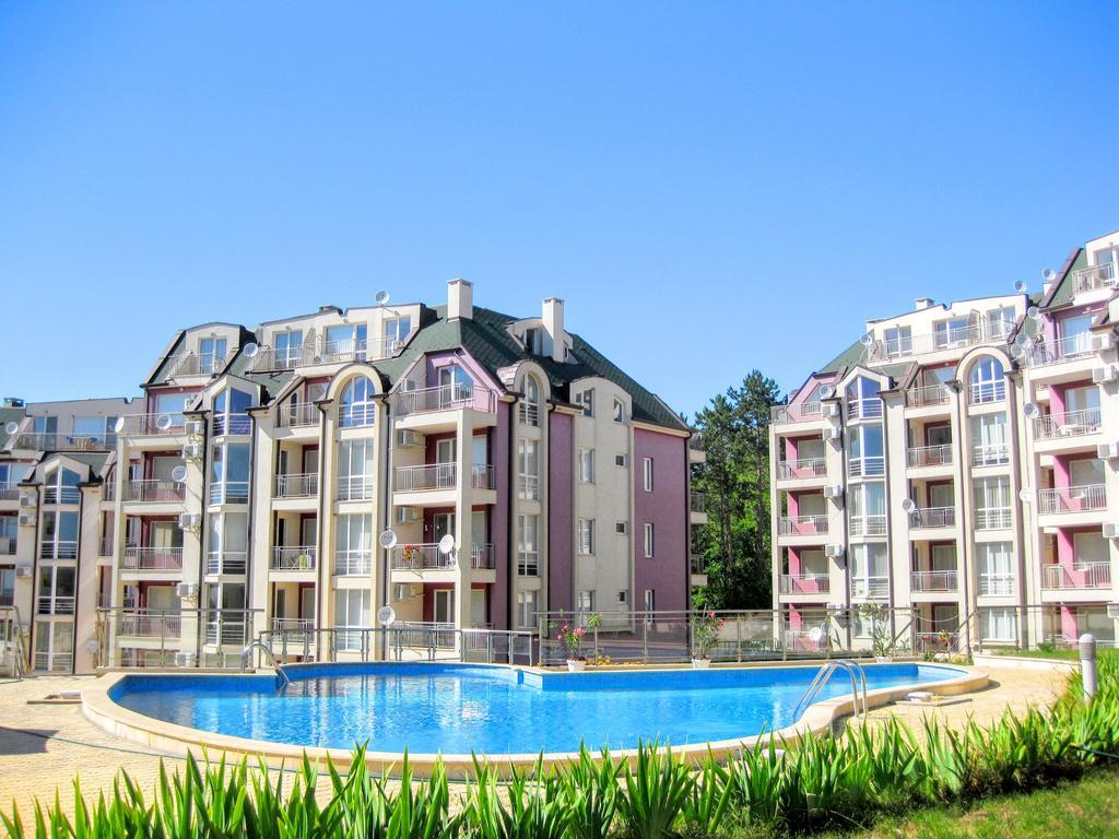 Каварна Хилс Апартаменти - Kavarna Hills Apartments Dış mekan fotoğraf