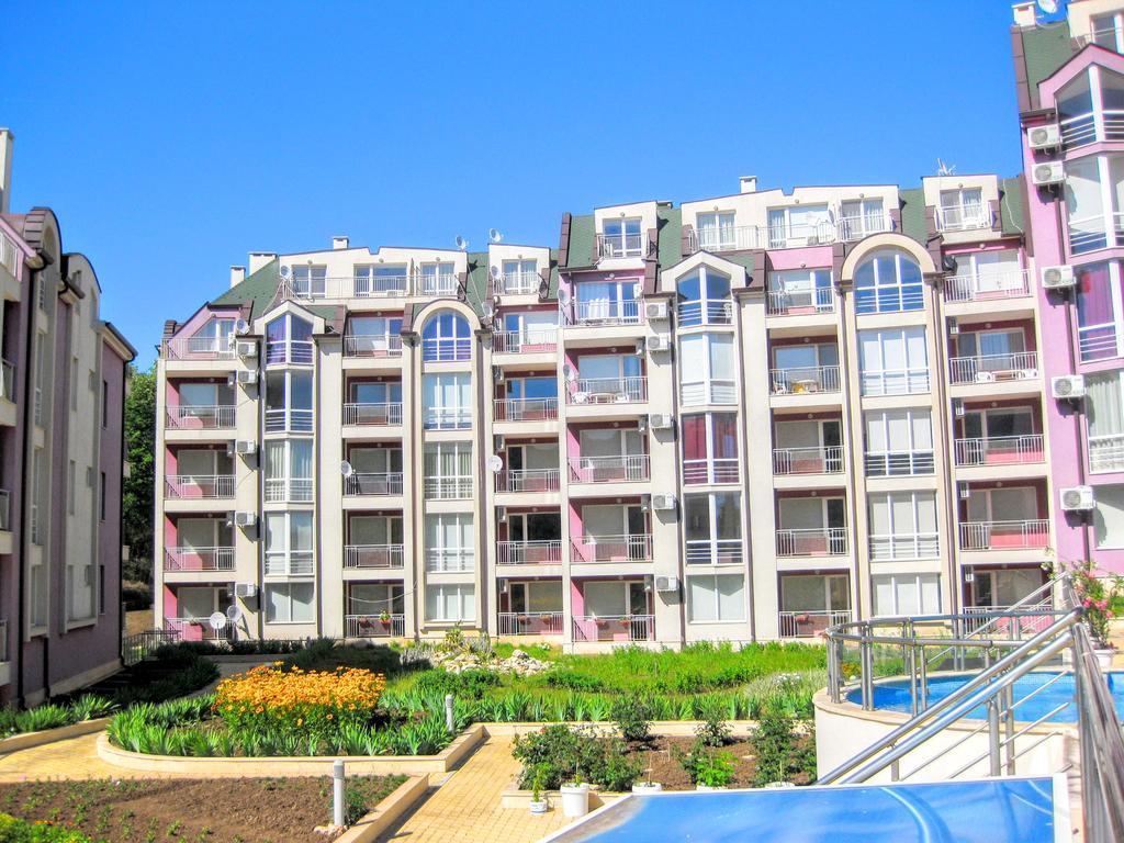 Каварна Хилс Апартаменти - Kavarna Hills Apartments Dış mekan fotoğraf
